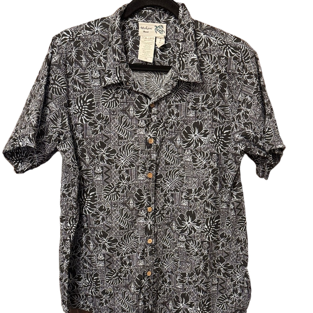 2/$20 Makani Island Vibes Black and White Button-Down Shirt